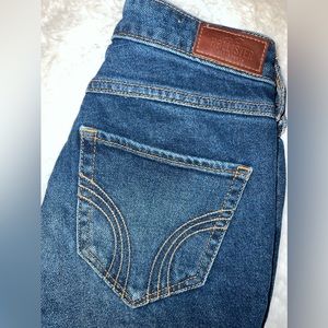 NWOT Hollister Jeans Straight Fit